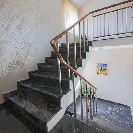 Guesthouse Phoenix Obzor Exterior foto