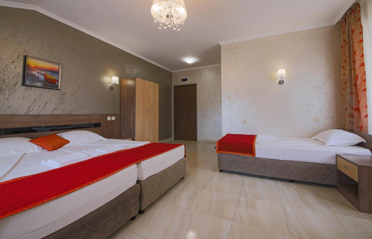 Guesthouse Phoenix Obzor Exterior foto