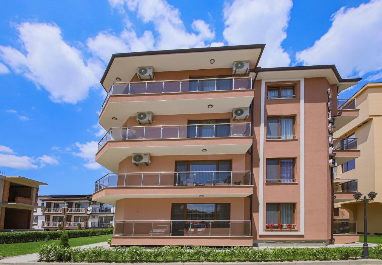 Guesthouse Phoenix Obzor Exterior foto