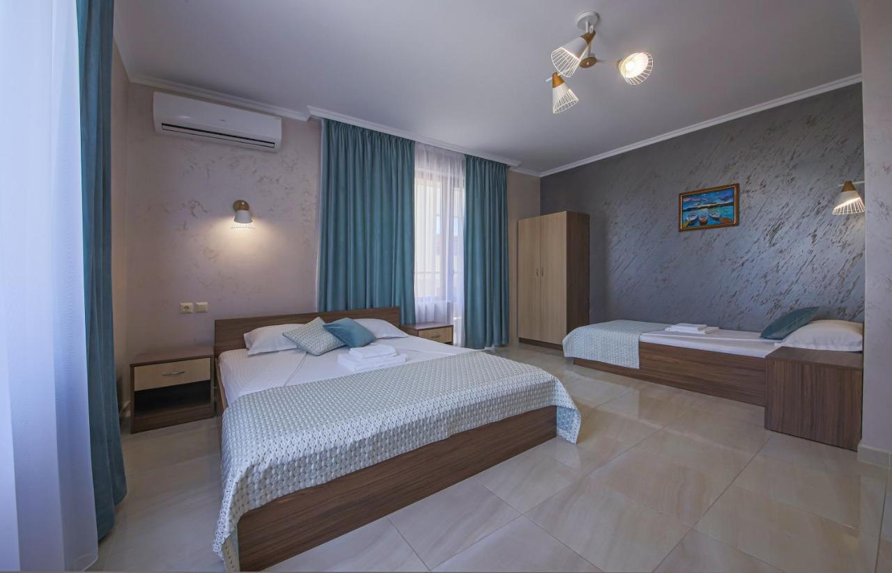 Guesthouse Phoenix Obzor Exterior foto