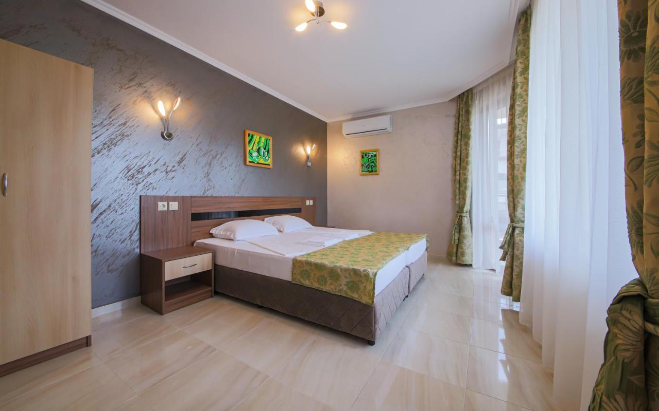 Guesthouse Phoenix Obzor Exterior foto